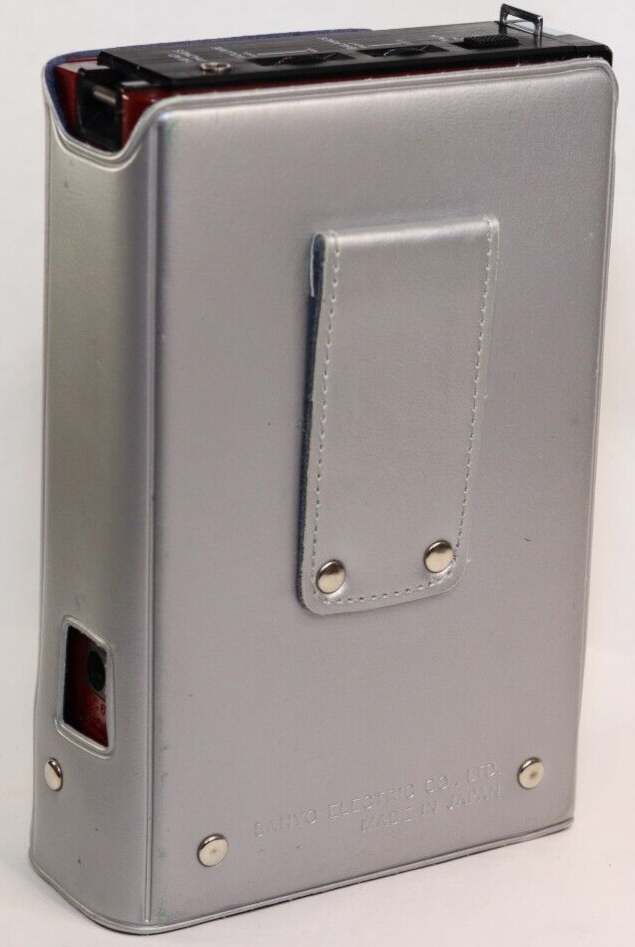 Sanyo Cassette Player M4440 with Case and User Manuel - SN: 14310419