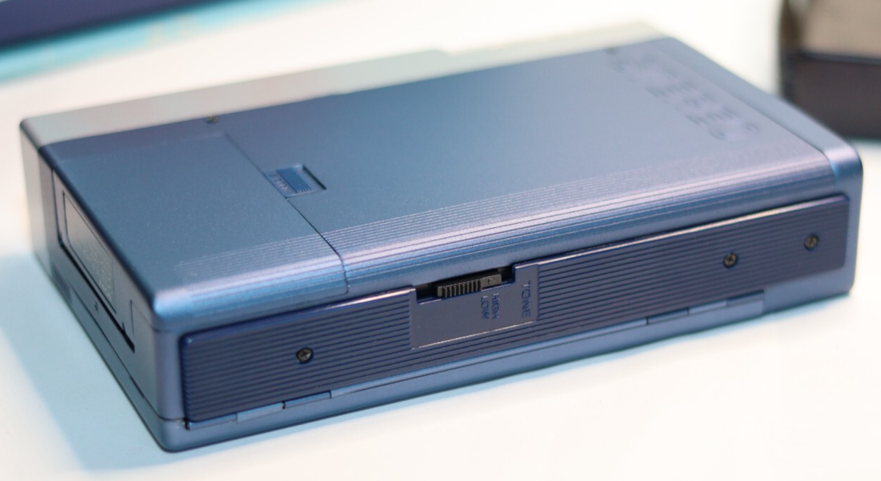 REFURBISHED - Sony Walkman Cassette Player Sony TPS-L2, Including Accessories in Original box. Rare Japanese Version Serial matched - (Fully Operational) Serial No: 62646