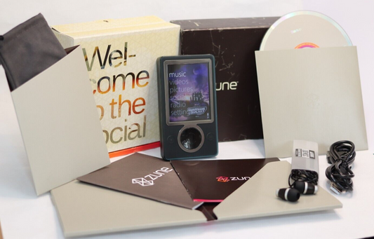 REFURBISHED - Microsoft Zune 30Gb with "Premium Earphones" - as seen in Guardians of the Galaxy 3 (Fully Operational) Serial Matched Box No: 018748764610