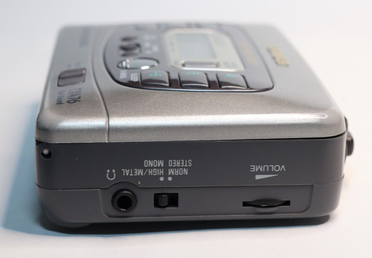 Aiwa Radio/Cassette Player TX476 - (Fully Operational) Serial No: S06EC7591275