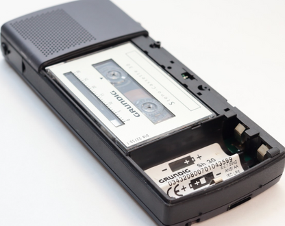 REFURBISHED - Grundig Stenorette Sh 30 , Plus 30min Cassette - (Fully Operational) Serial No: 034320800701043599