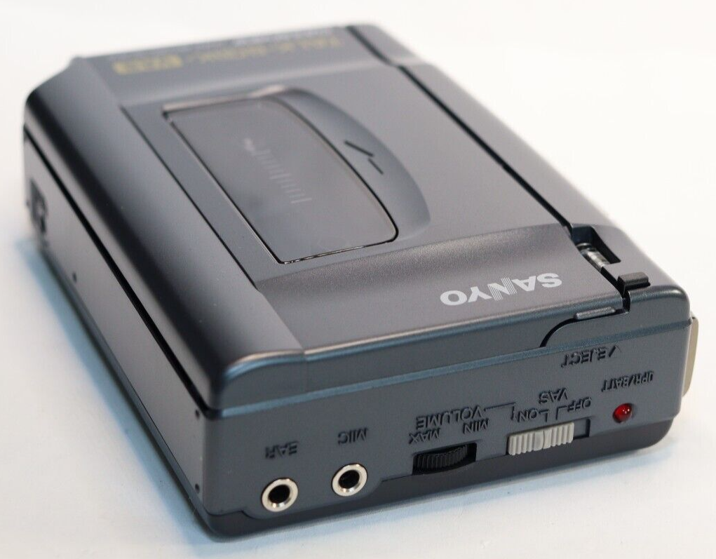 REFURBISHED - Sanyo Cassette-Recorder TRC-800C Boxed inc Case and Documents - SN: N5300077 - (Fully Operational)