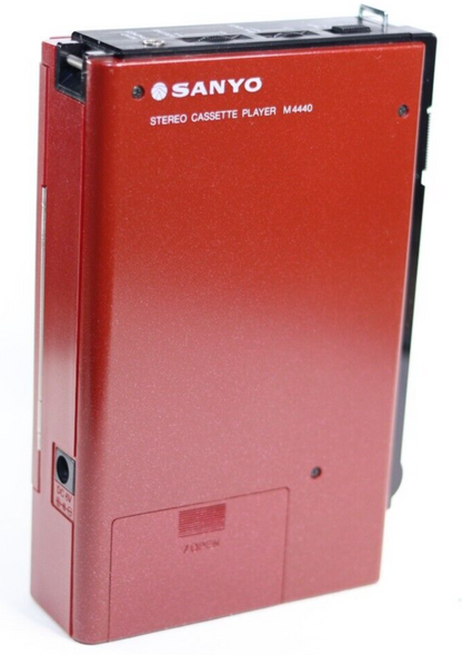 REFURBISHED - Sanyo Cassette Player M4440 with Case and User Manuel - (Fully Operational) Serial No: 14310419