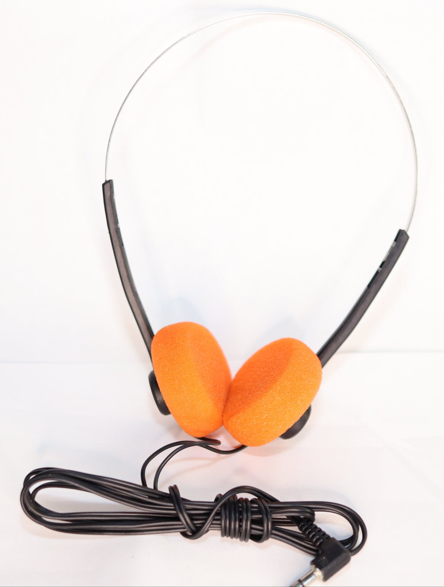 Classic Retro Look Headphones. Simple Everyday Sound.