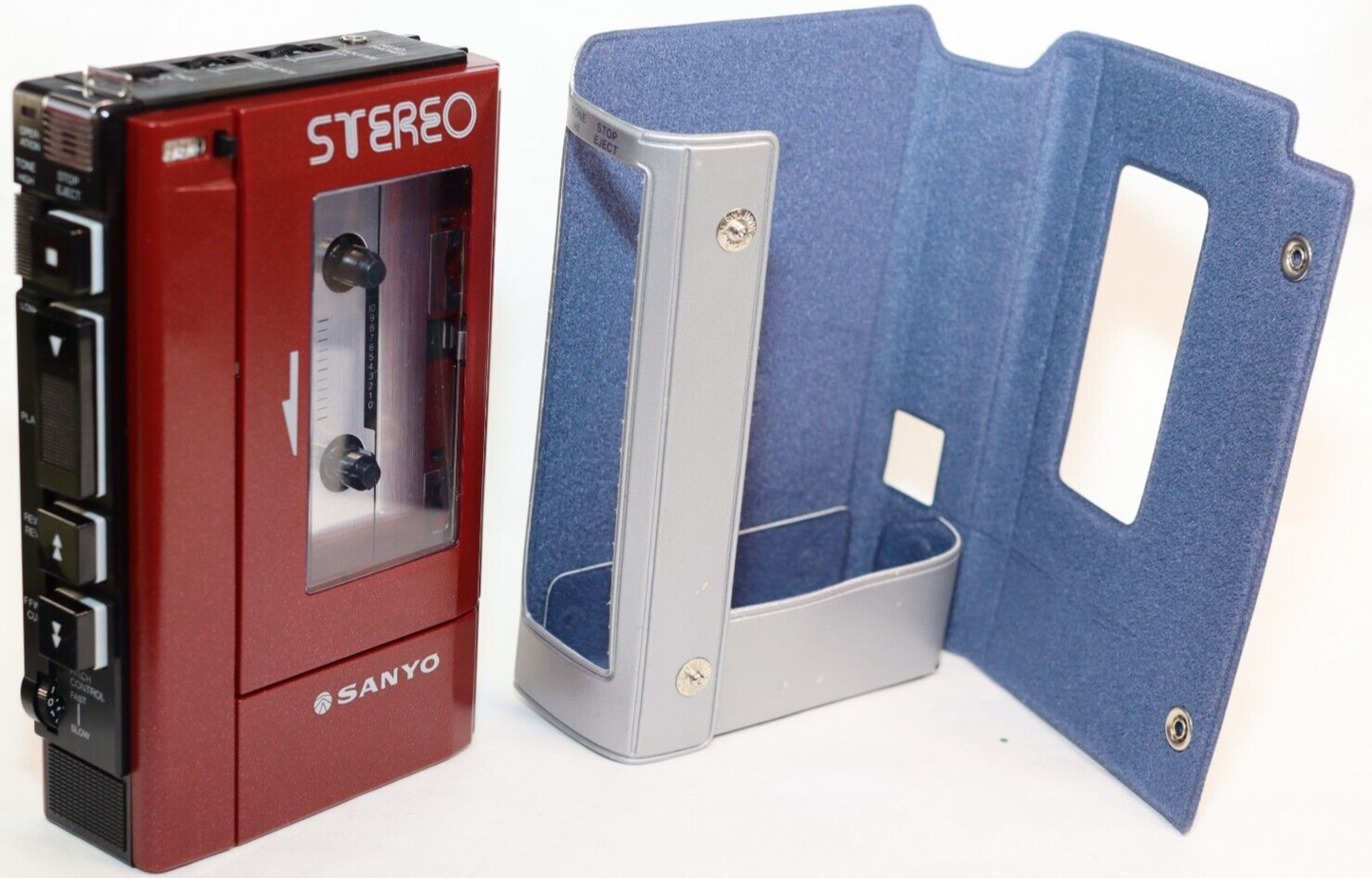 REFURBISHED - Sanyo Cassette Player M4440 with Case and User Manuel - (Fully Operational) Serial No: 14310419