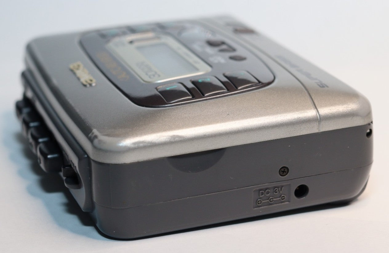 Aiwa Radio/Cassette Player TX476 - (Fully Operational) Serial No: S06EC7591275