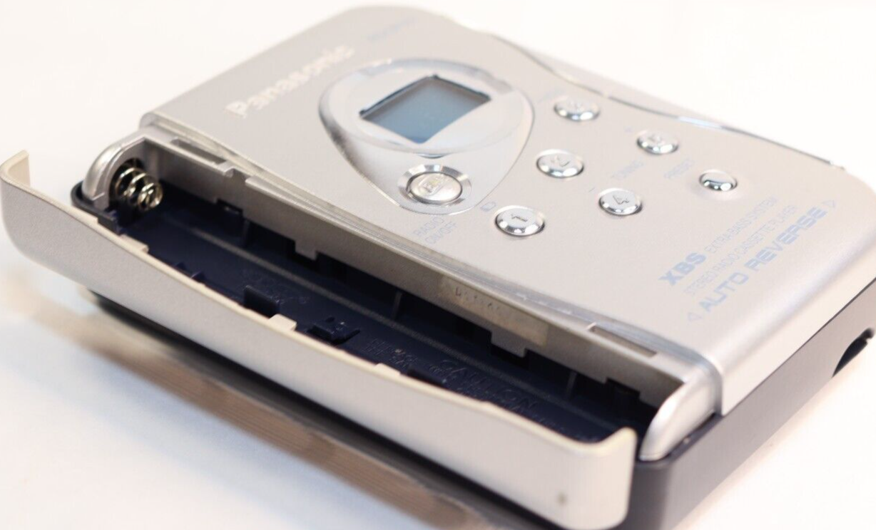 REFURBISHED - Panasonic Radio/Cassette Player RQ-CR18V - (Fully Operational)