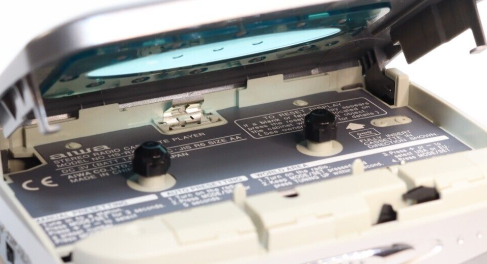 REFURBISHED - Aiwa Radio/Cassette Player RX118 - (Fully Operational) SN: S03LO17A1628